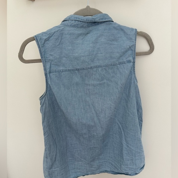 Forever 21 denim button down top - Picture 2 of 3